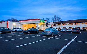 Howard Johnson Express Inn Bellmawr